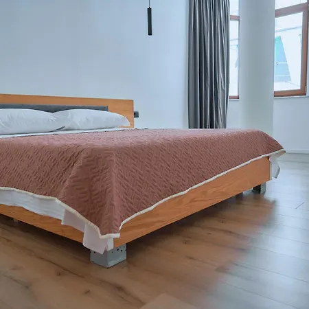 Velor Boutique 3*