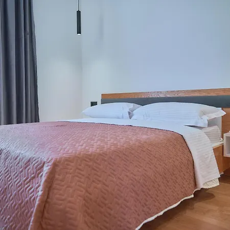 Velor Boutique 3* Tirana