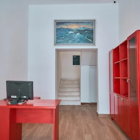 Kalpazo 3* Tirana