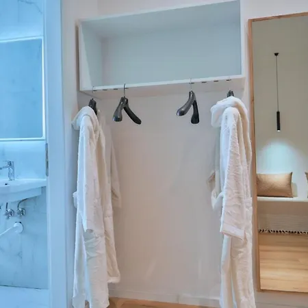 Velor Boutique 3* טיראנה