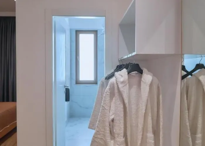 ホテル Kalpazo ティラナ